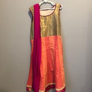 Girls Gold and Pink Kurta/Tunicwith Pink Dupatta